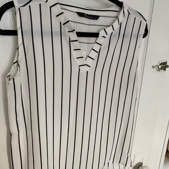 Professional top - Picture 3 of 3